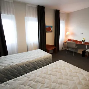Centre Jean Bosco Отель